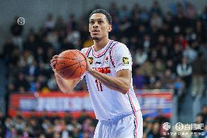 博鱼-太铁!贝兹利9投1中&三分4中0 得到7分3板1断1帽