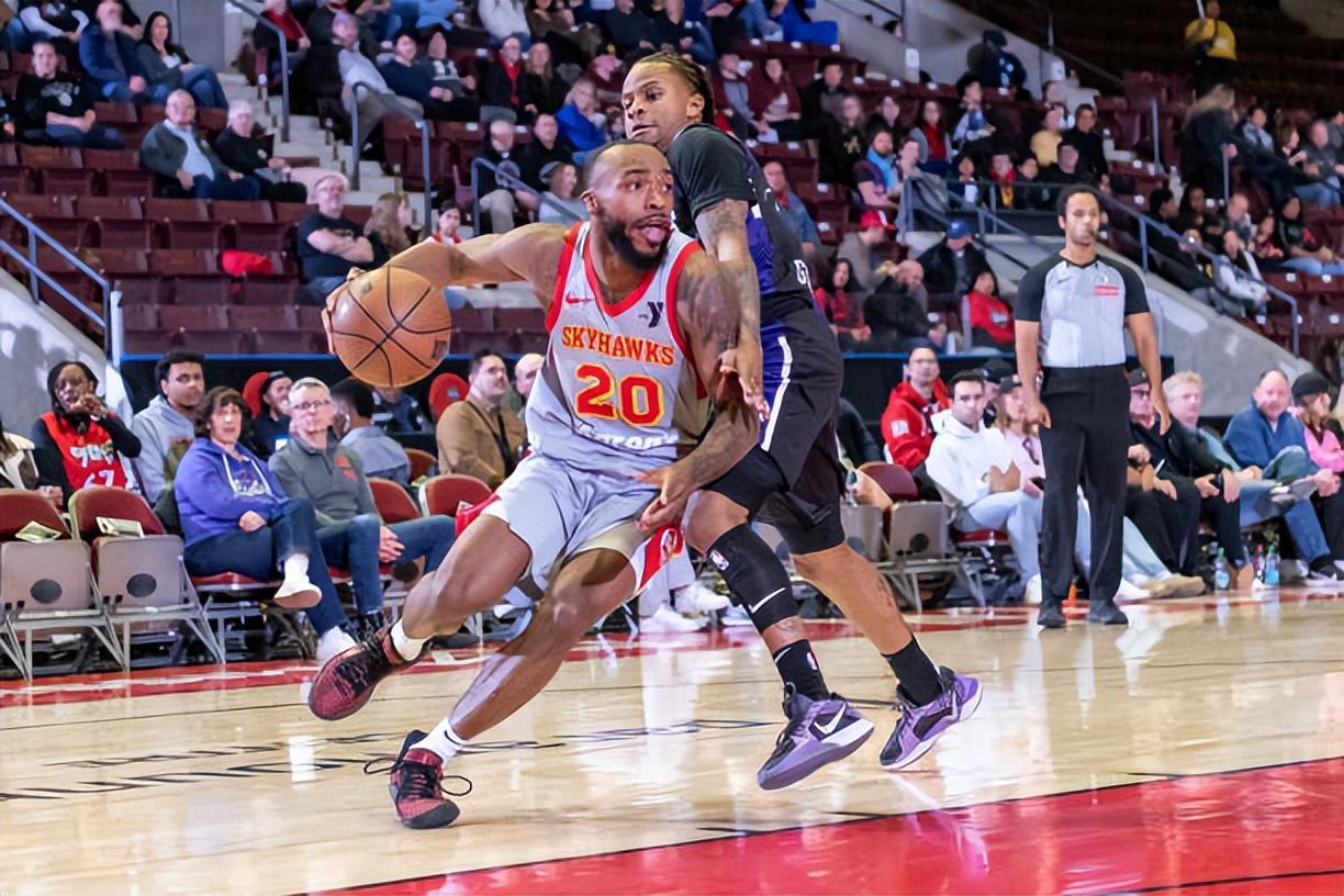 博鱼体育-完成签约后立刻被裁掉了!后场新星将会继续代表老鹰二队出战?