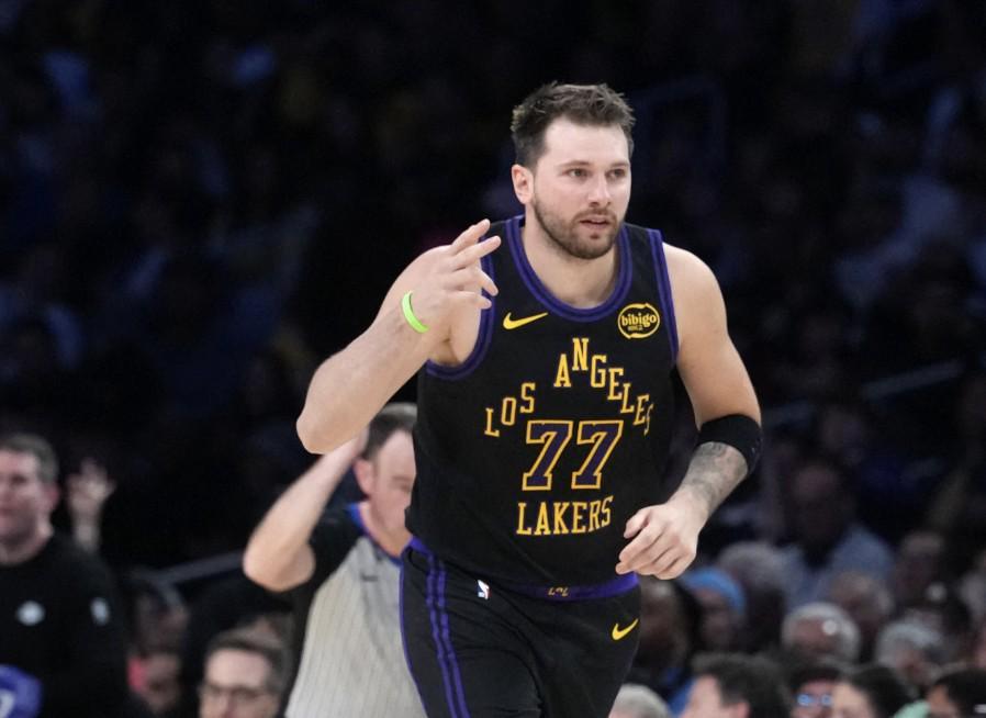 博鱼-东契奇：我们以强硬方式回应了比赛；与詹姆斯和里夫斯愈发默契